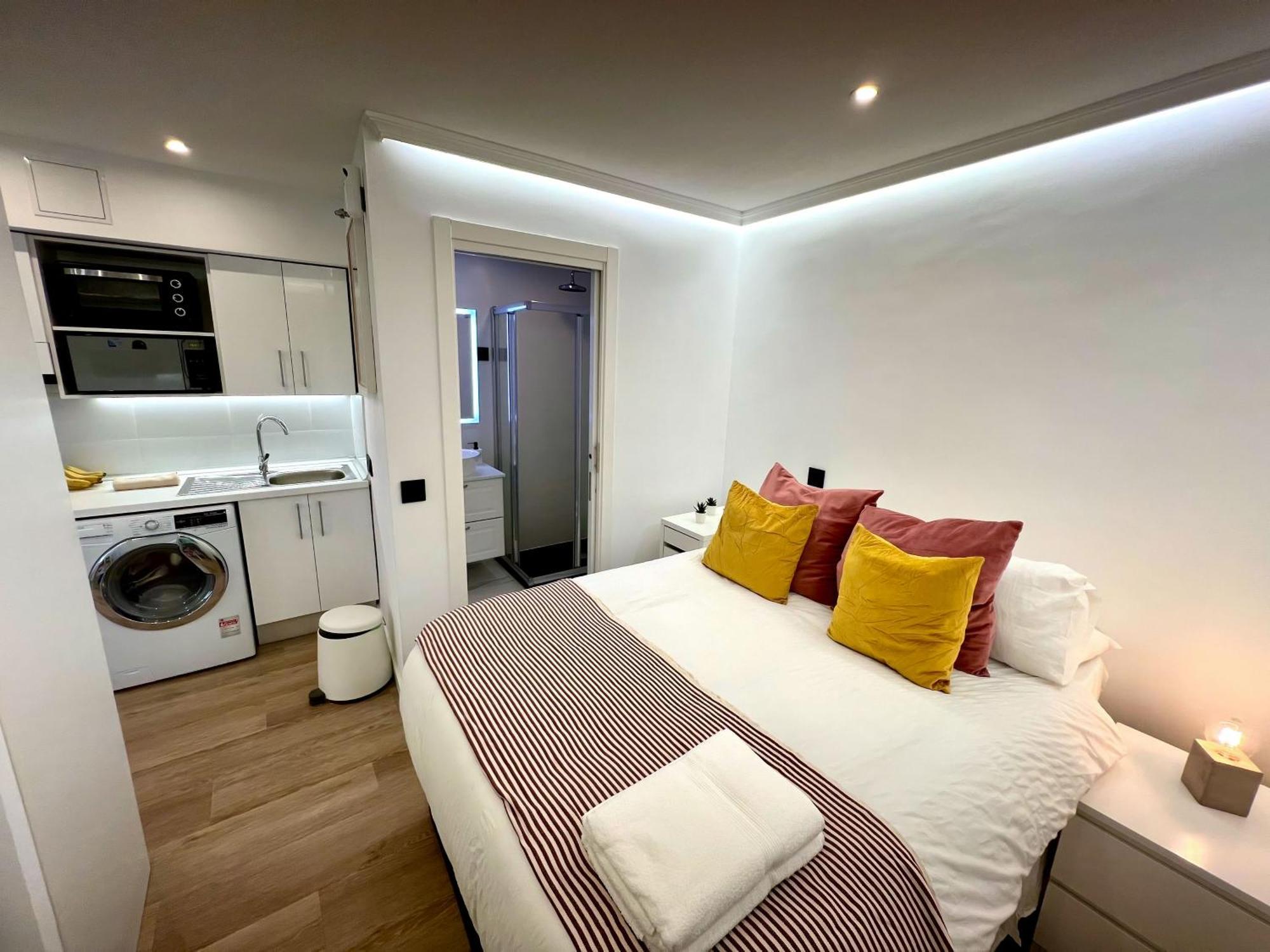 Apartment In The Heart Of Madrid-Piso En Malasana Exterior photo